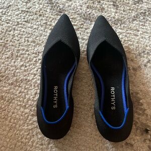 Rothy’s pointed toe flat in black